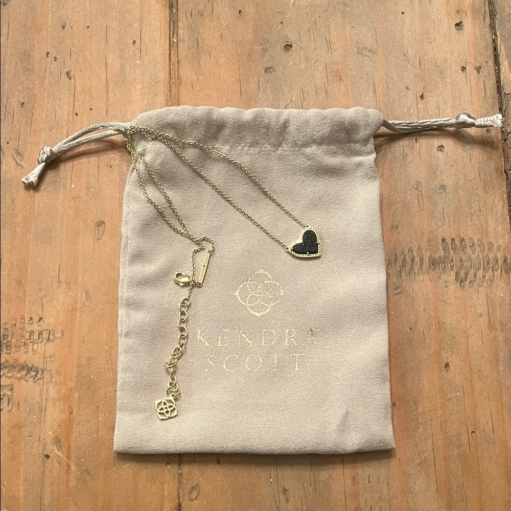 Kendra Scott Black Heart Necklace